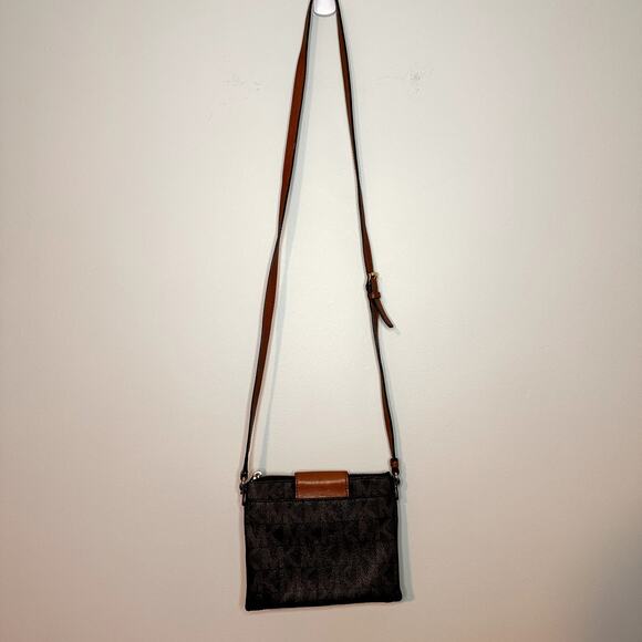 Michael Kors Fulton Crossbody double zip PVC Leather - Picture 6 of 12